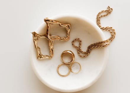 How to tell if gold is real: Your guide to home testing