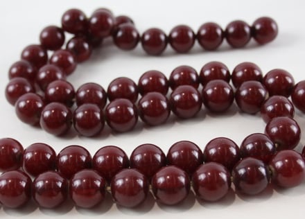 Exploring the beauty of bakelite jewellery: A comprehensive guide