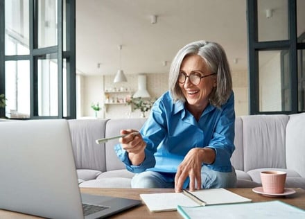 5 smart ways to make extra cash from home
